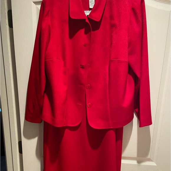 Jessica Howard Dress suit! - Picture 2 of 5
